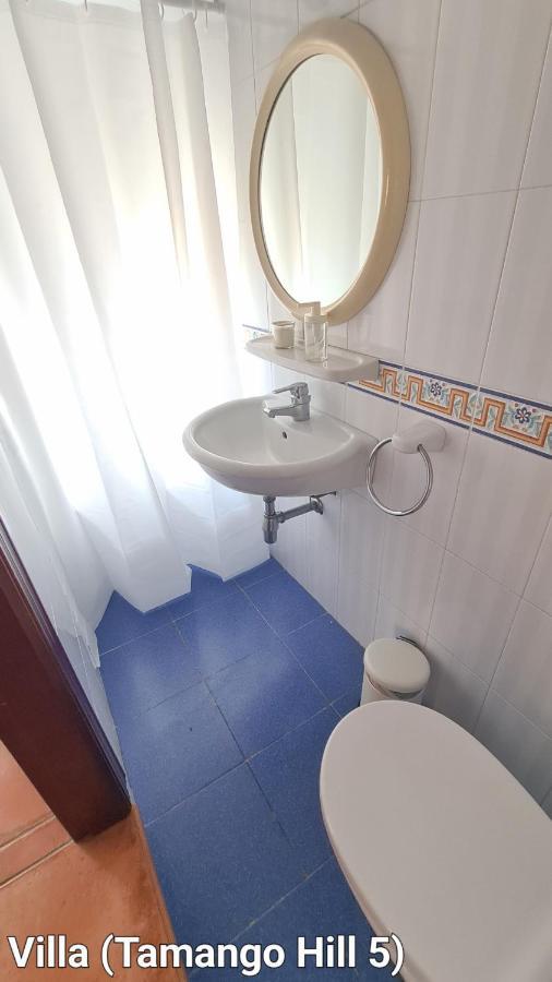 Silhouse Nerja Villas Beach Екстер'єр фото
