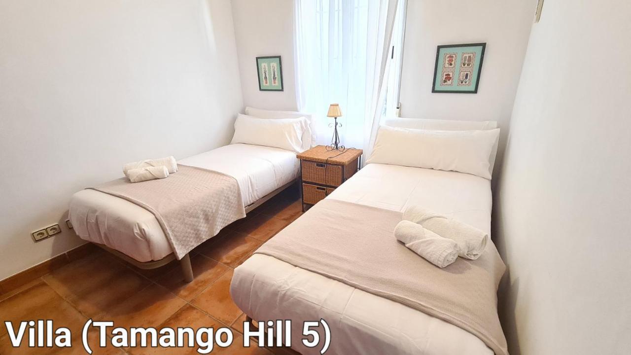Silhouse Nerja Villas Beach Екстер'єр фото