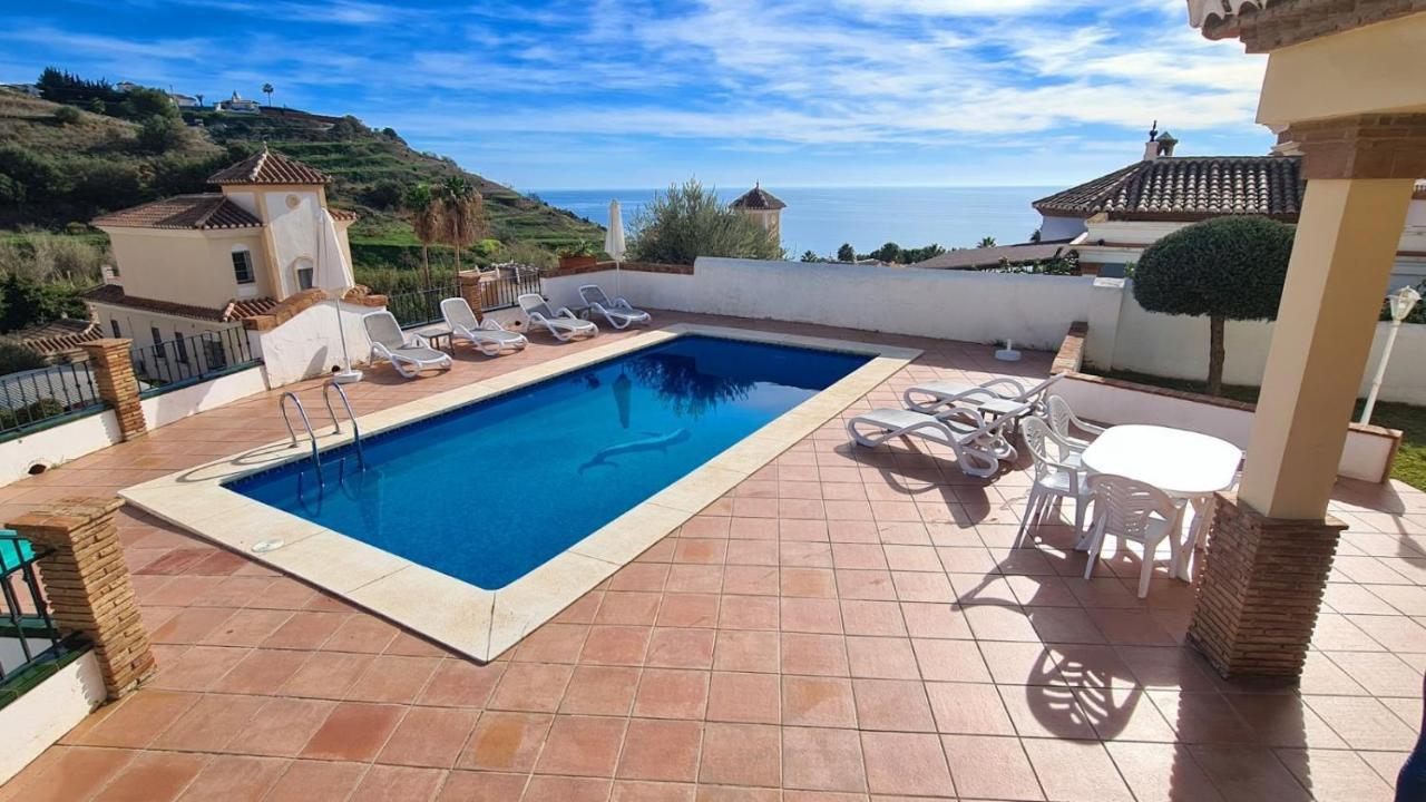 Silhouse Nerja Villas Beach Екстер'єр фото